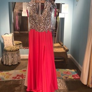 Mac Duggal prom dress